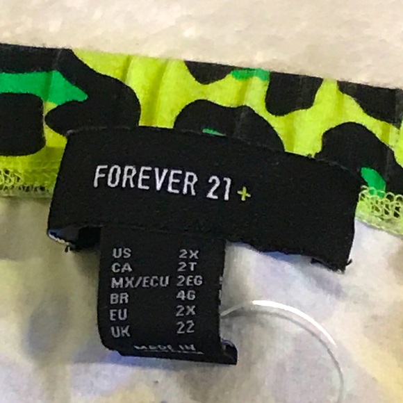 Forever 21 tube top - Picture 3 of 3